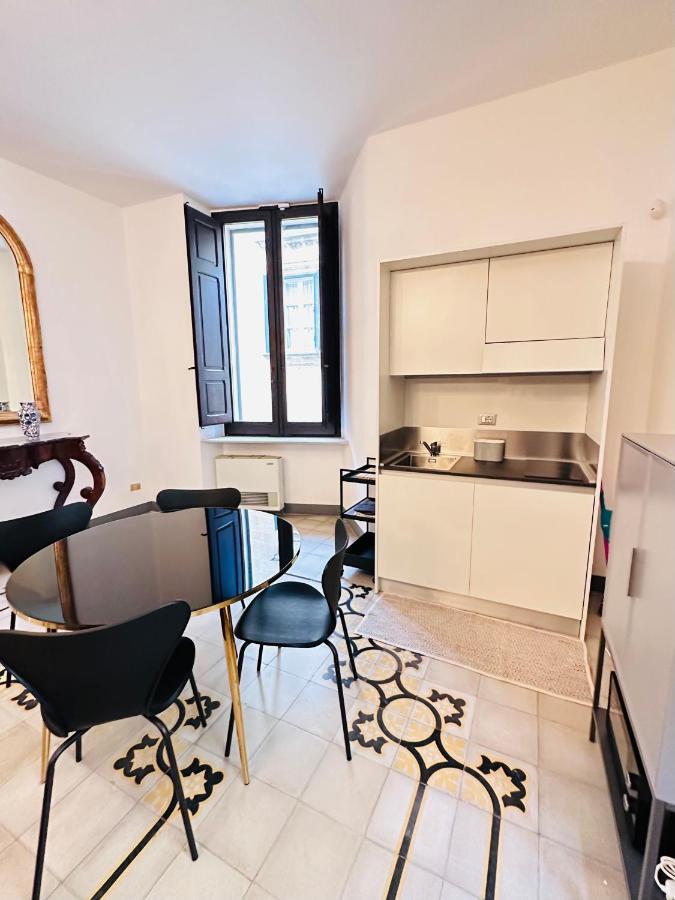 Elegante Appartamento Nel Cuore Del Barocco Lecce Exterior foto