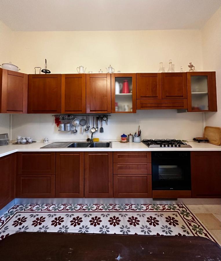 Elegante Appartamento Nel Cuore Del Barocco Lecce Exterior foto