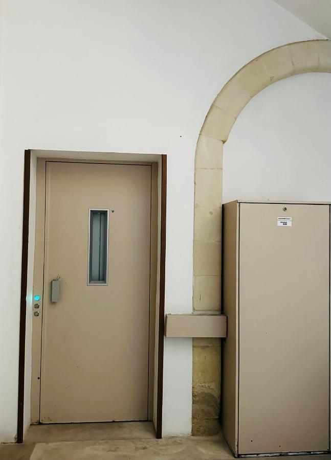 Elegante Appartamento Nel Cuore Del Barocco Lecce Exterior foto
