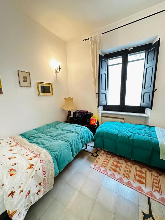 Elegante Appartamento Nel Cuore Del Barocco Lecce Exterior foto